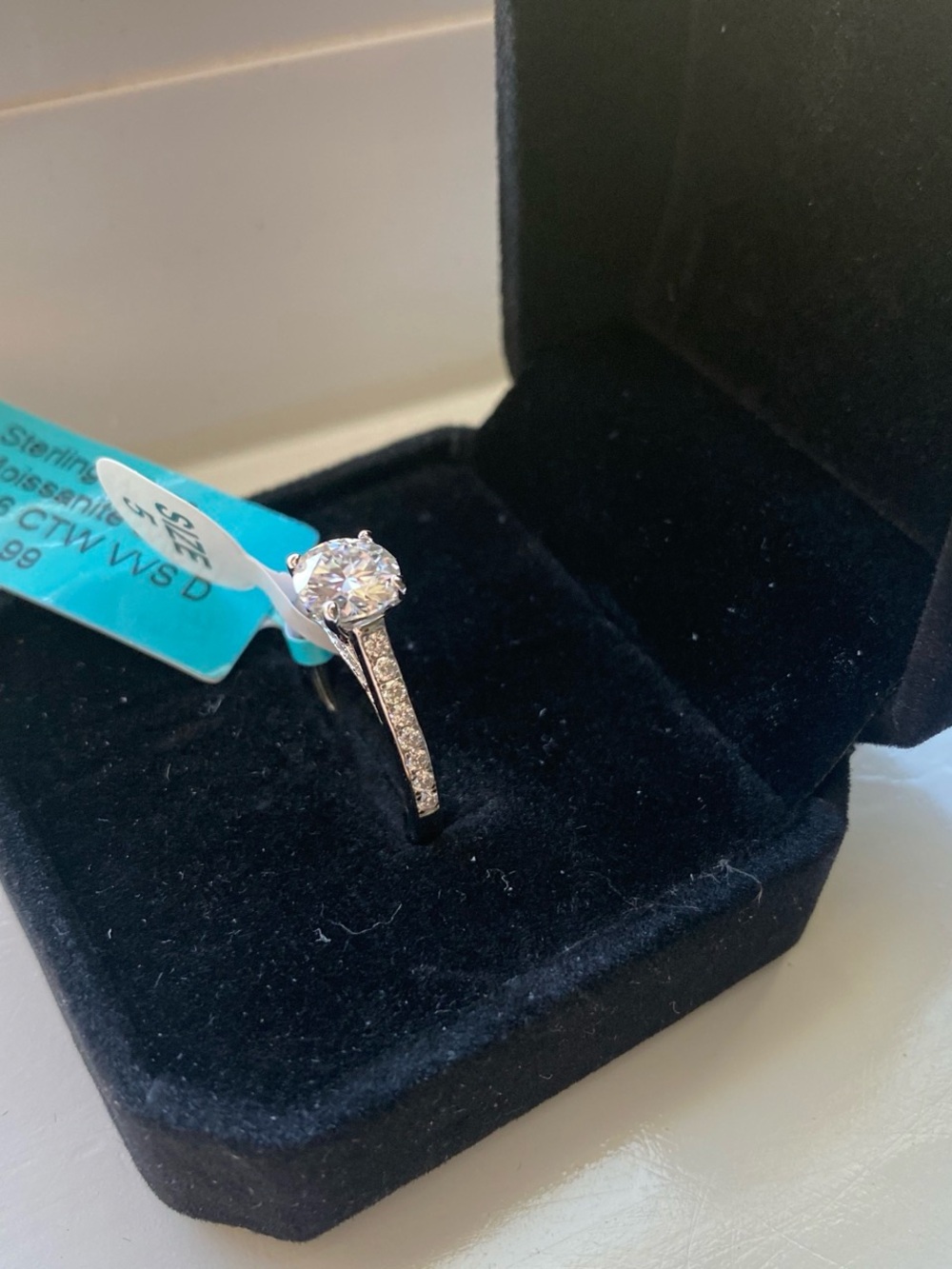 1 Carat Round Cut Moissanite Ring Size 5 - Picture 4 of 6